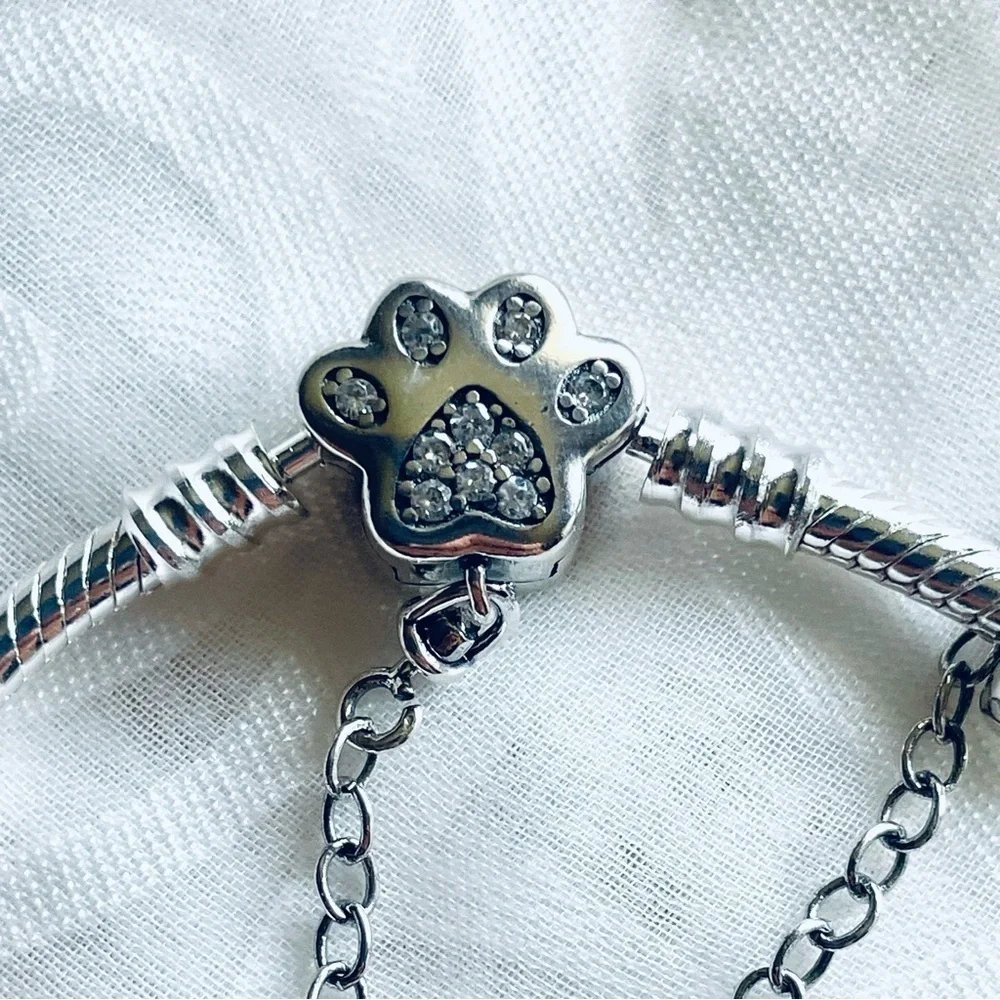 🐾NWT Paw & Bone Safety Chain Charm Bangle Bracelet✨